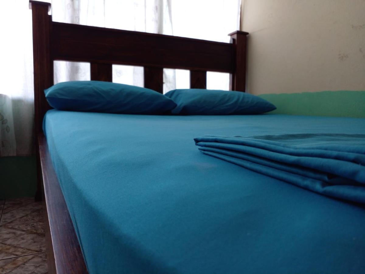 La Pension Backpackers La Fortuna Екстер'єр фото
