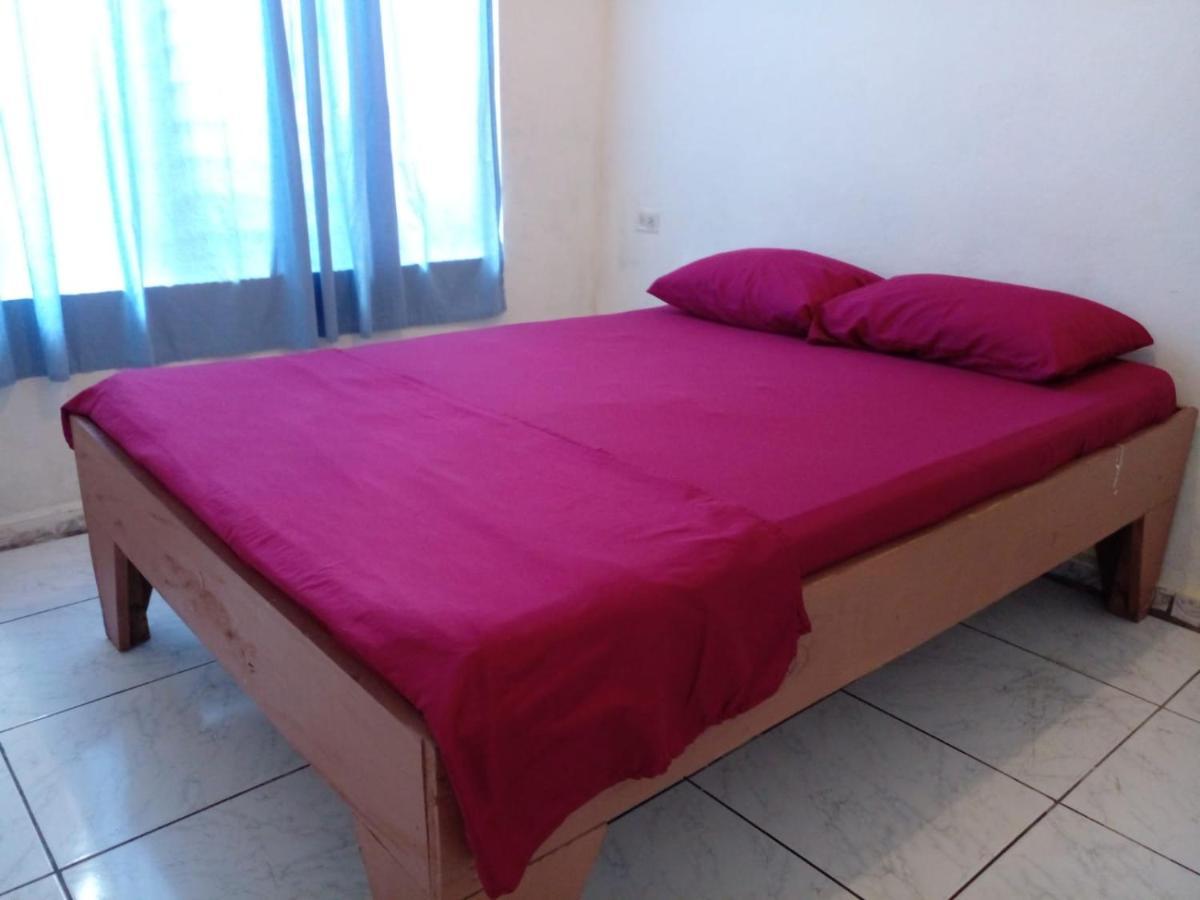 La Pension Backpackers La Fortuna Екстер'єр фото