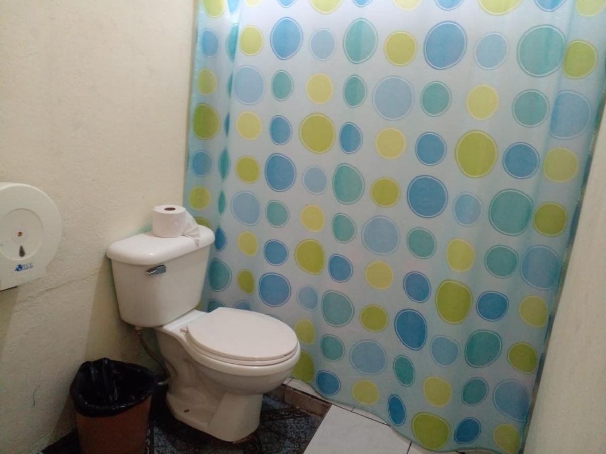 La Pension Backpackers La Fortuna Екстер'єр фото